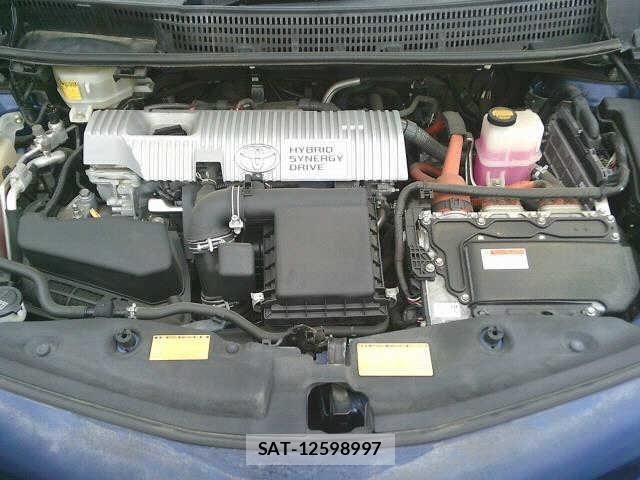 Toyota PRIUS 2014 8772589-8