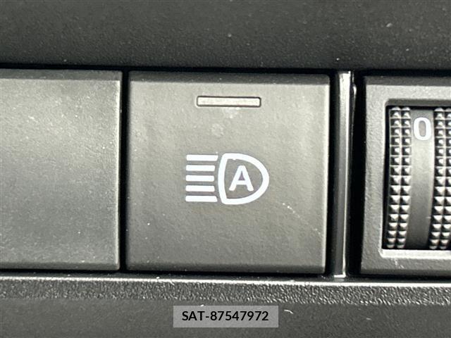 Toyota NOAH 2023 8683575-21