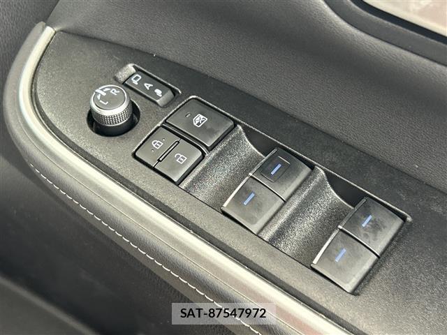 Toyota NOAH 2023 8683575-4
