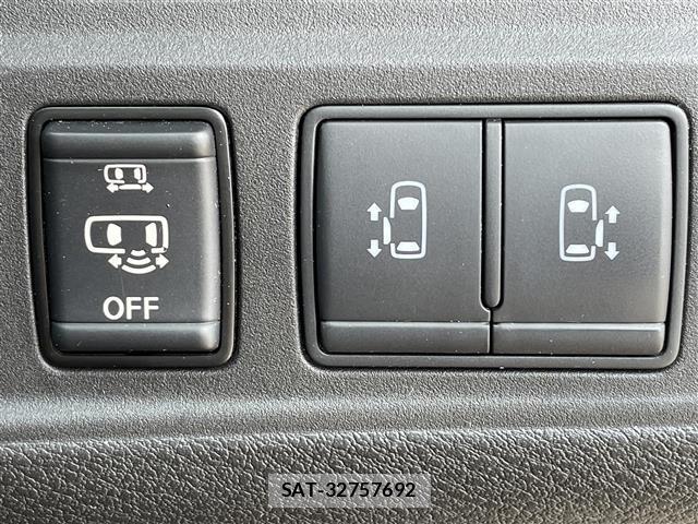 Nissan SERENA 2017 8927672-1
