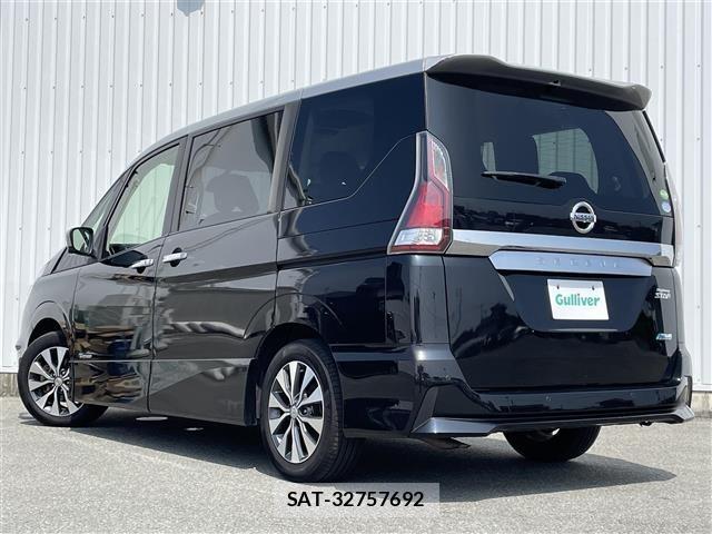 Nissan SERENA 2017 8927672-13