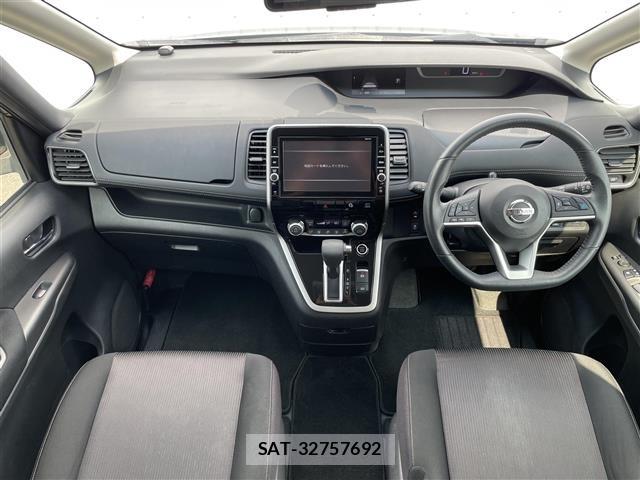 Nissan SERENA 2017 8927672-14