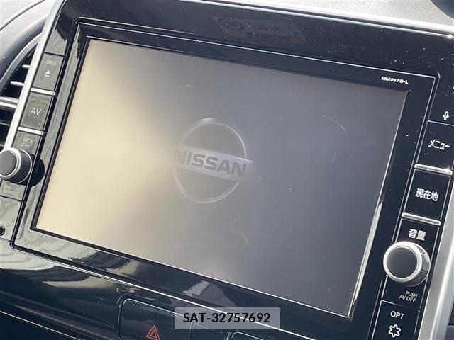 Nissan SERENA 2017 8927672-15