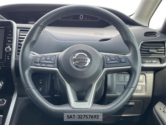 Nissan SERENA 2017 8927672-22