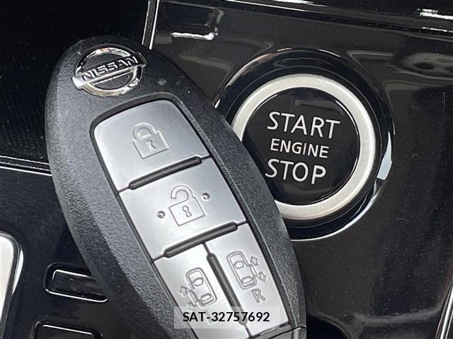 Nissan SERENA 2017 8927672-7