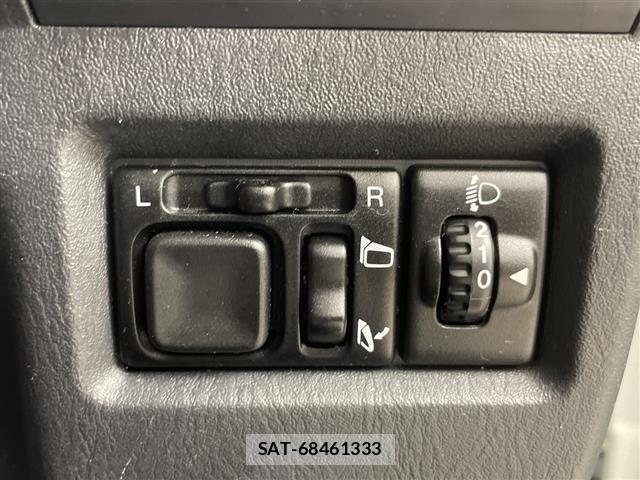 Suzuki JIMNY 2015 8932924-9
