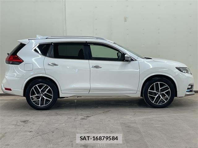 Nissan X-TRAIL 2017 8929720-21