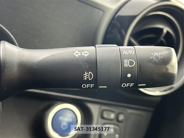 Toyota AQUA 2020 8705788-7