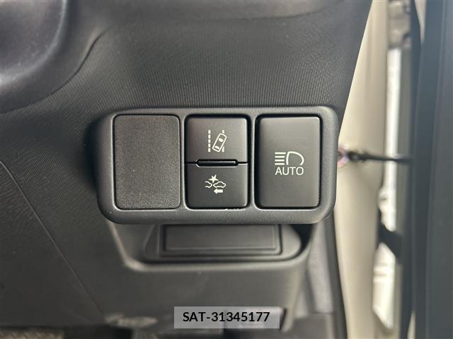 Toyota AQUA 2020 8705788-9