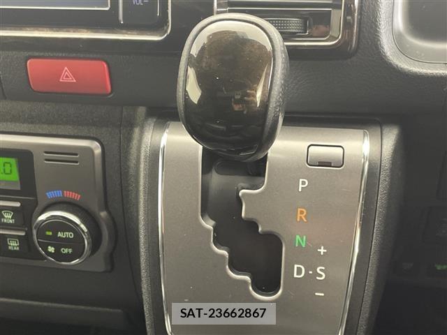 Toyota HIACE VAN 2020 8870297-10