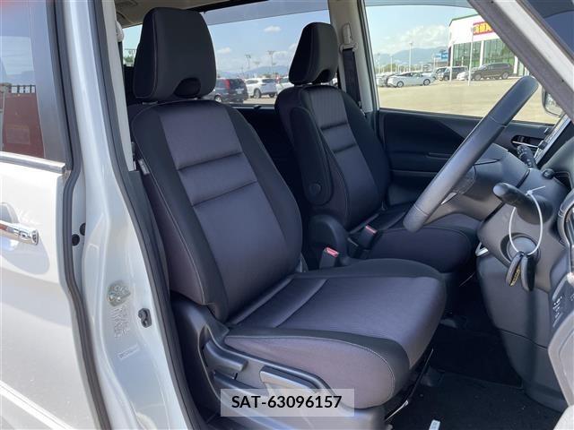 Nissan SERENA 2018 8927709-14