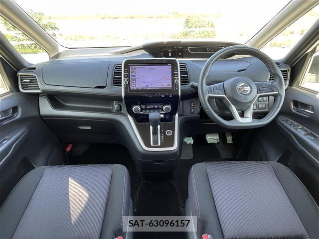 Nissan SERENA 2018 8927709-16