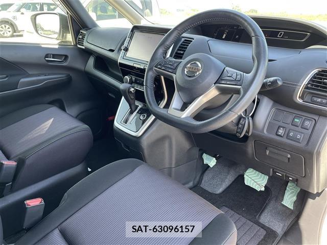 Nissan SERENA 2018 8927709-19