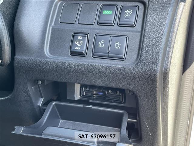 Nissan SERENA 2018 8927709-20