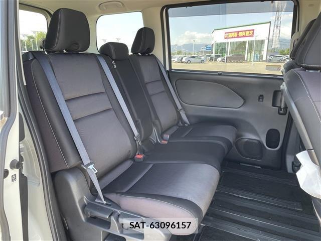 Nissan SERENA 2018 8927709-22