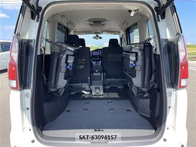 Nissan SERENA 2018 8927709-4