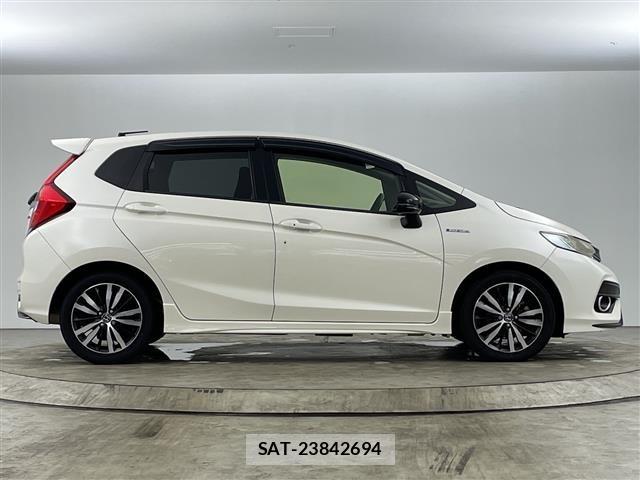 Honda FIT 2018 8922111-12