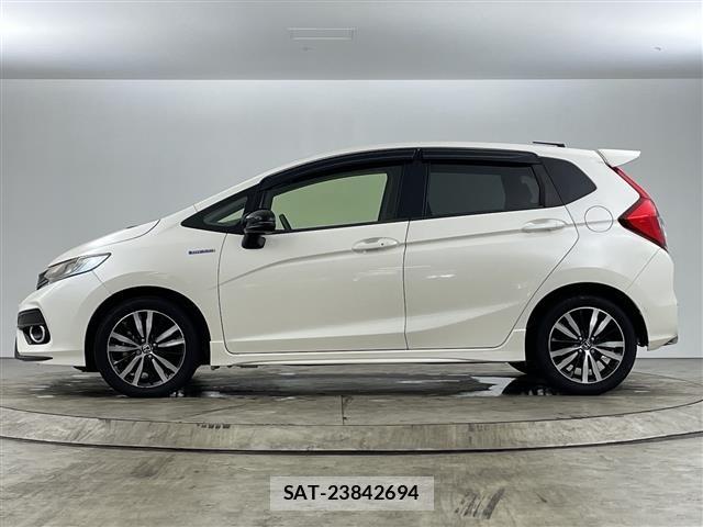 Honda FIT 2018 8922111-8