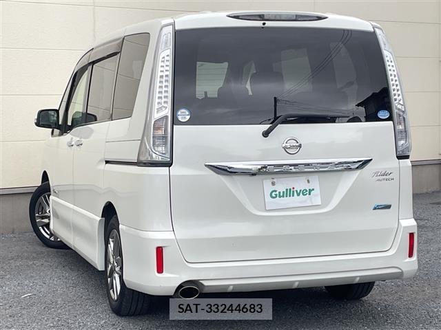 Nissan SERENA 2013 8927713-13
