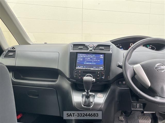 Nissan SERENA 2013 8927713-15