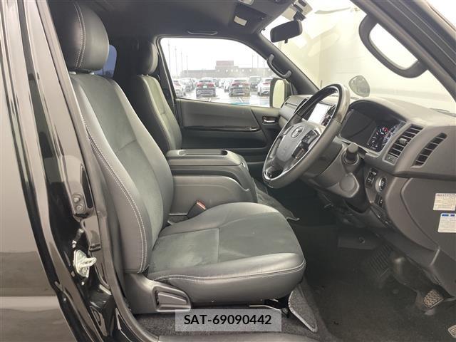 Toyota HIACE VAN 2022 8870298-1