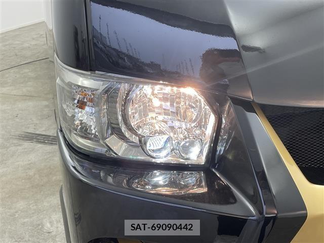 Toyota HIACE VAN 2022 8870298-11