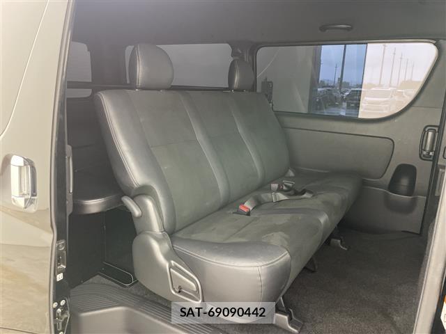 Toyota HIACE VAN 2022 8870298-3