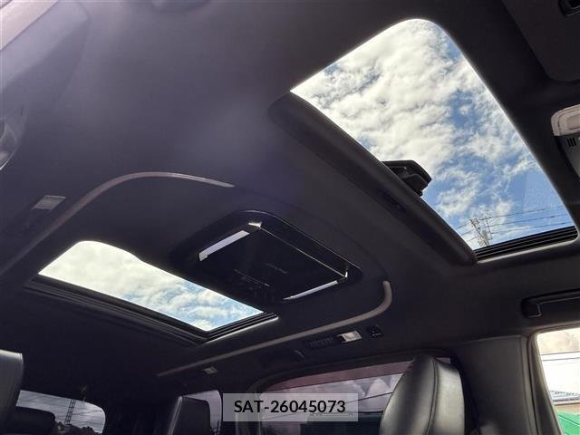 Toyota VELLFIRE 2016 8692802-2