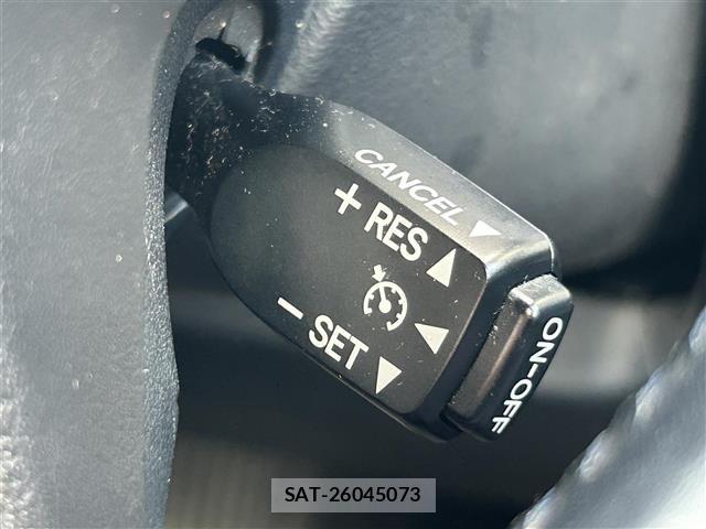 Toyota VELLFIRE 2016 8692802-3