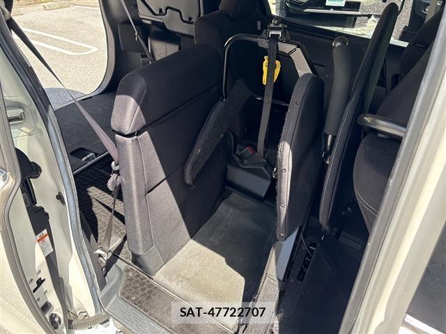 Toyota ESQUIRE 2016 8908865-3