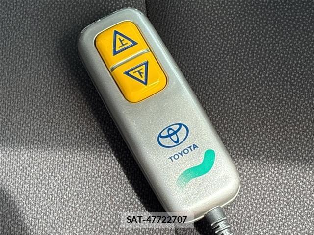 Toyota ESQUIRE 2016 8908865-5