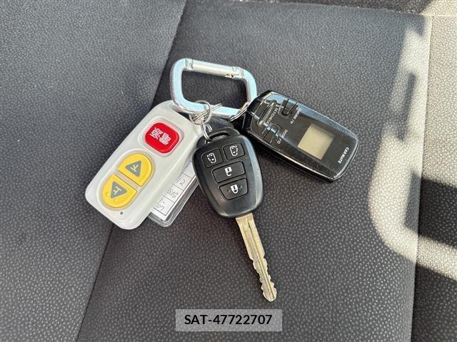 Toyota ESQUIRE 2016 8908865-7