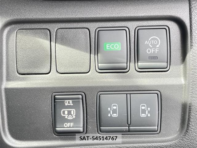 Nissan SERENA 2017 8927714-1