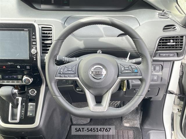 Nissan SERENA 2017 8927714-14