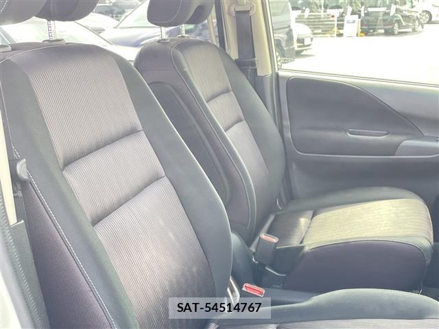 Nissan SERENA 2017 8927714-7