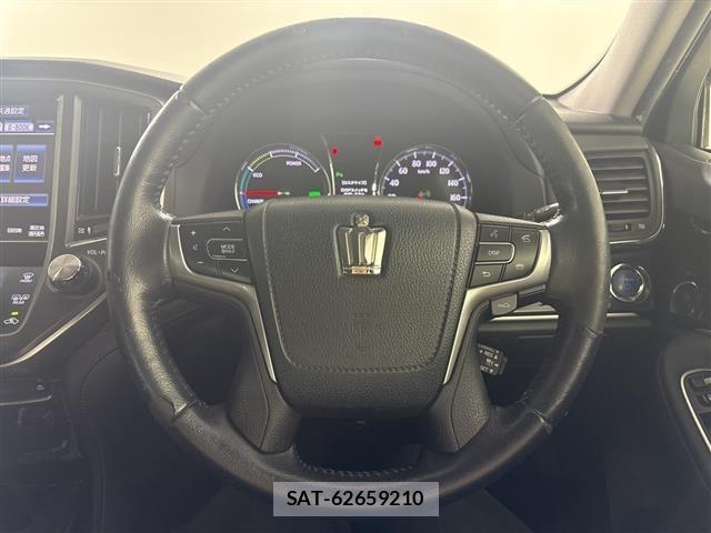 Toyota CROWN 2013 8680576-3