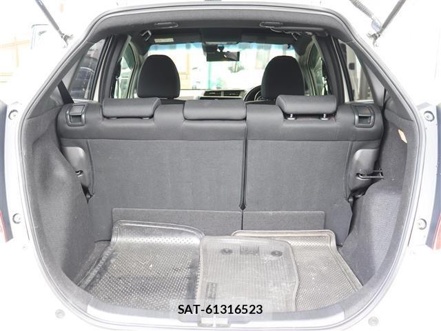 Honda FIT 2015 8922140-11