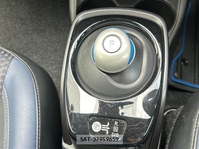 Nissan NOTE 2017 8913102-8