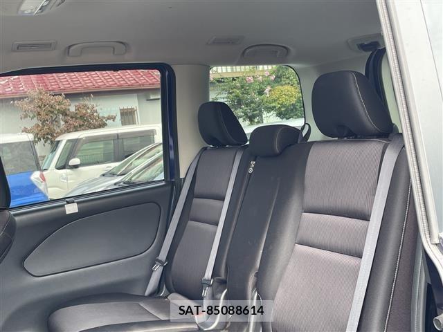 Nissan SERENA 2017 8927738-10