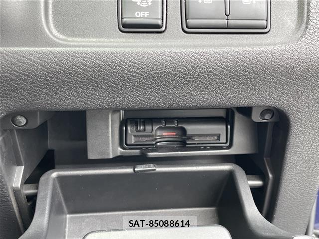 Nissan SERENA 2017 8927738-17