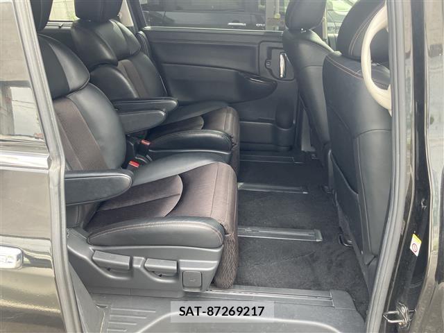 Nissan ELGRAND 2017 8689728-21
