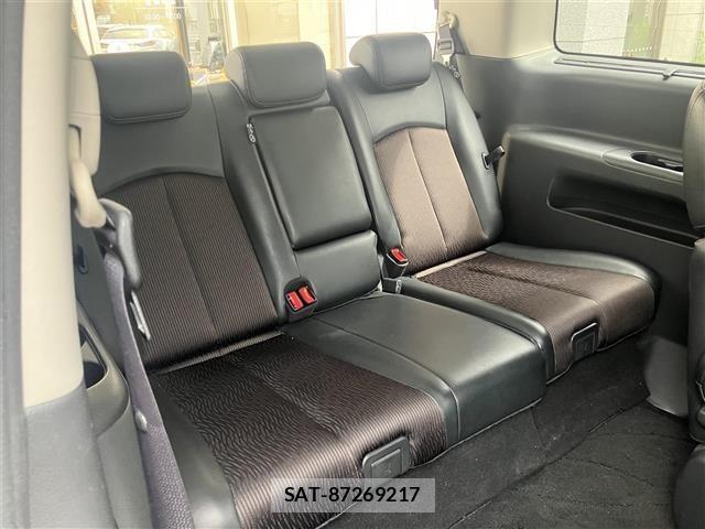 Nissan ELGRAND 2017 8689728-3