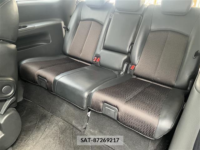 Nissan ELGRAND 2017 8689728-5