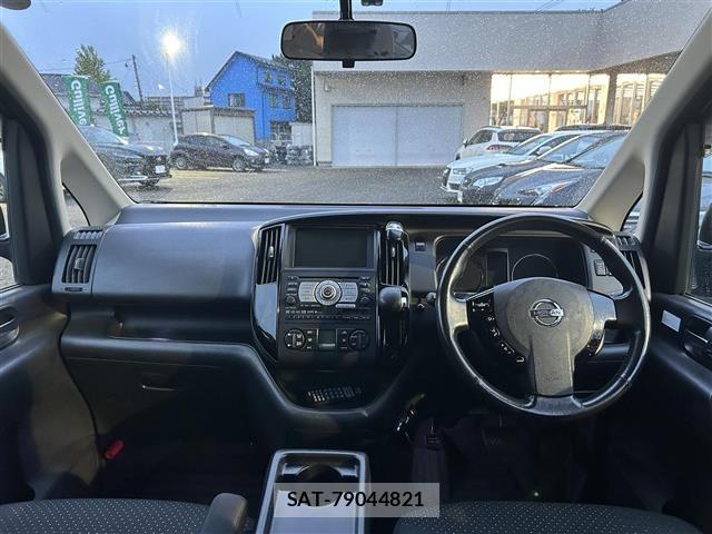 Nissan SERENA 2008 8672120-14