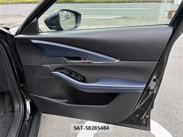 Mazda CX-30 2025 8930651-3