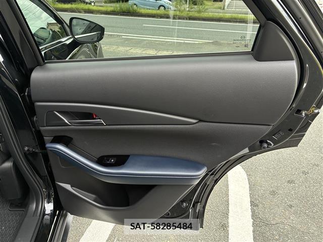 Mazda CX-30 2025 8930651-5