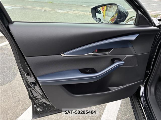 Mazda CX-30 2025 8930651-8