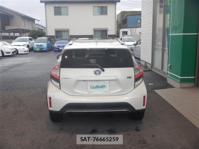 Toyota AQUA 2019 8705801-1