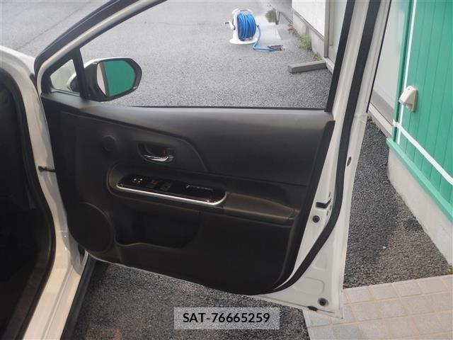 Toyota AQUA 2019 8705801-12
