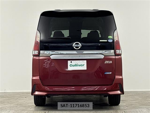 Nissan SERENA 2017 8927750-14